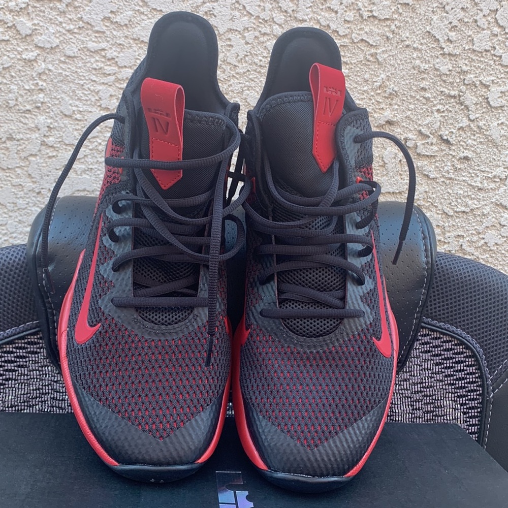 Nike LeBron Witness 4 - Picture 9 of 11